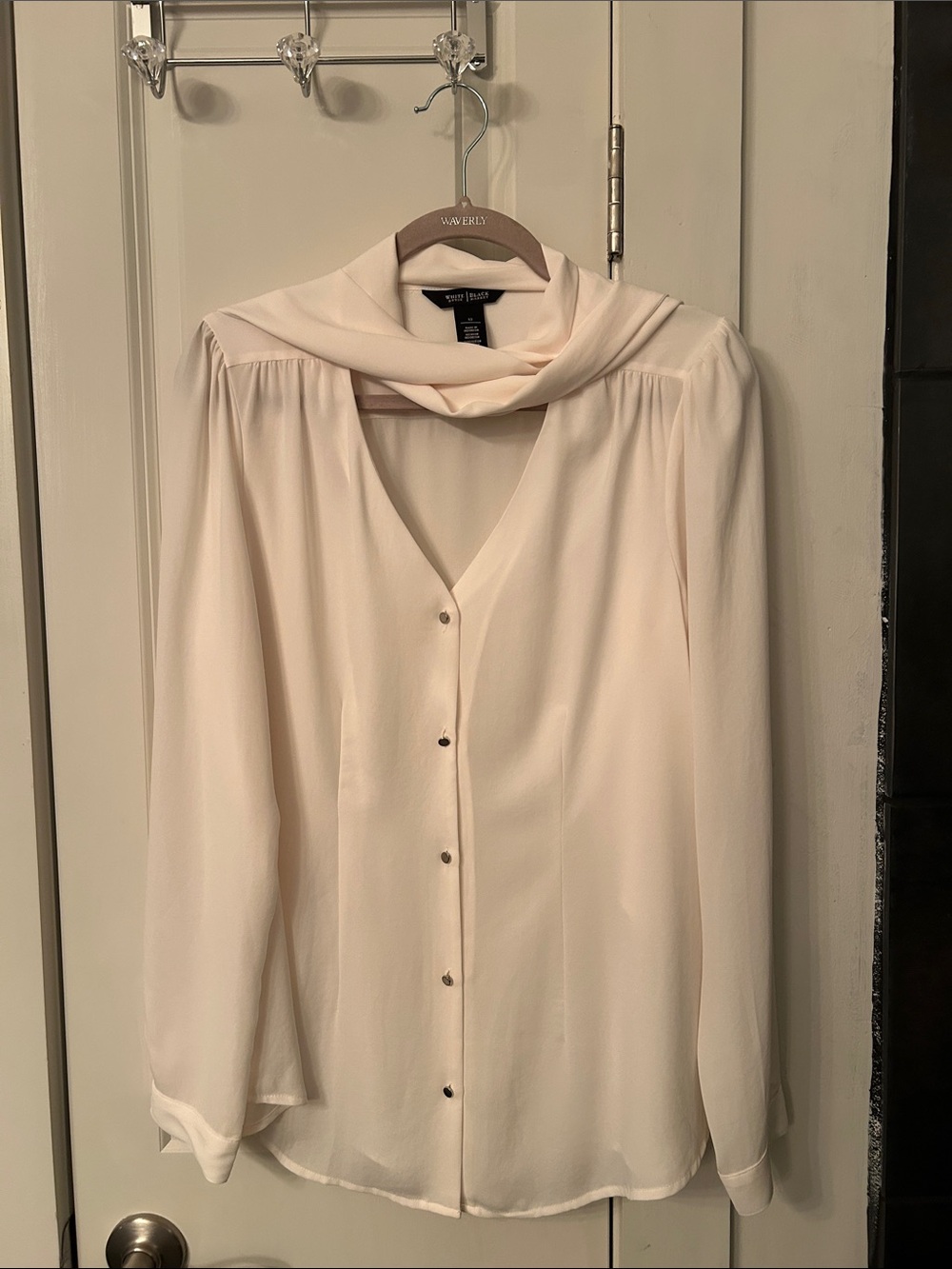 Beautiful Ivory White House Black Market Button-Front Blouse with Scarf Detail